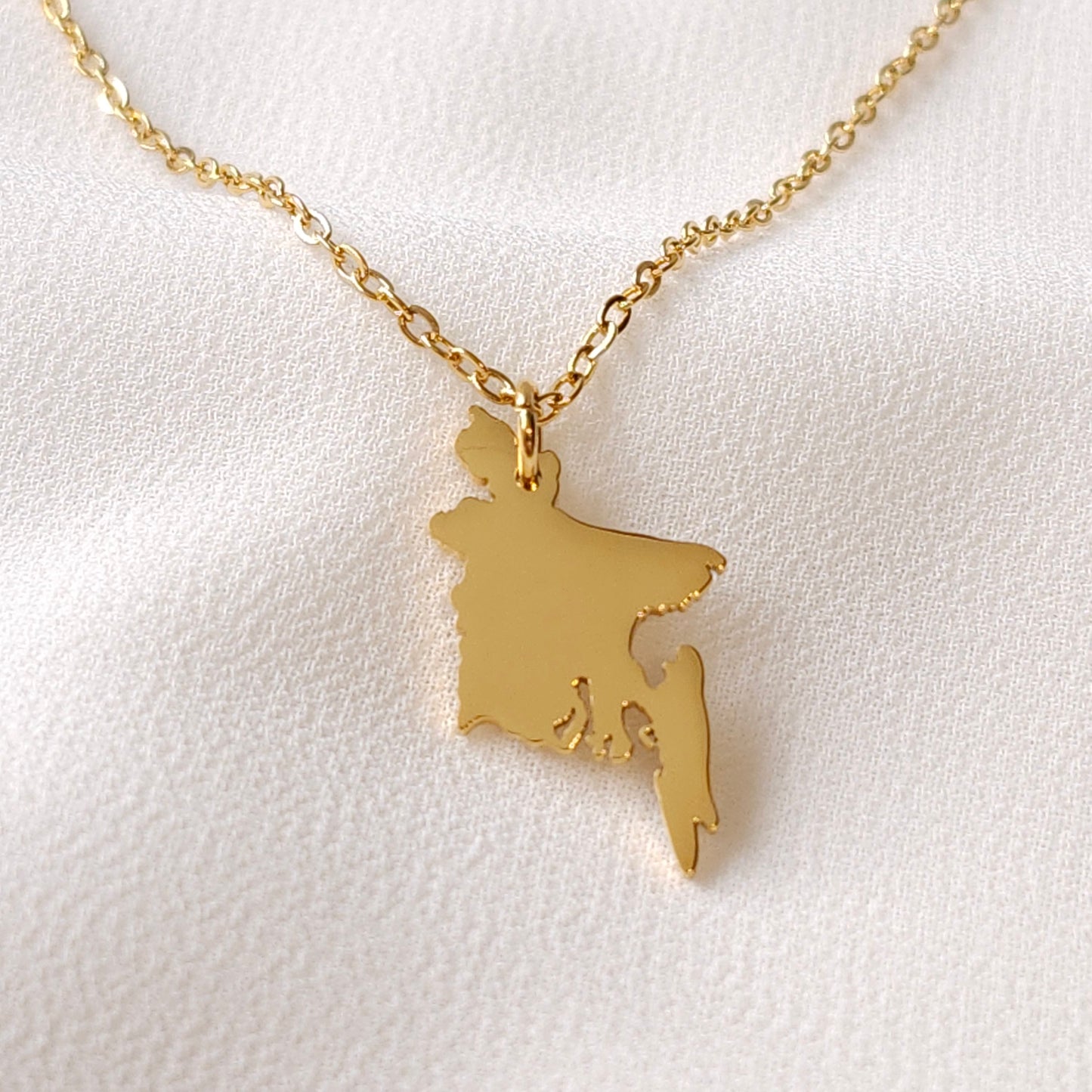 Country Map Pendant Necklace