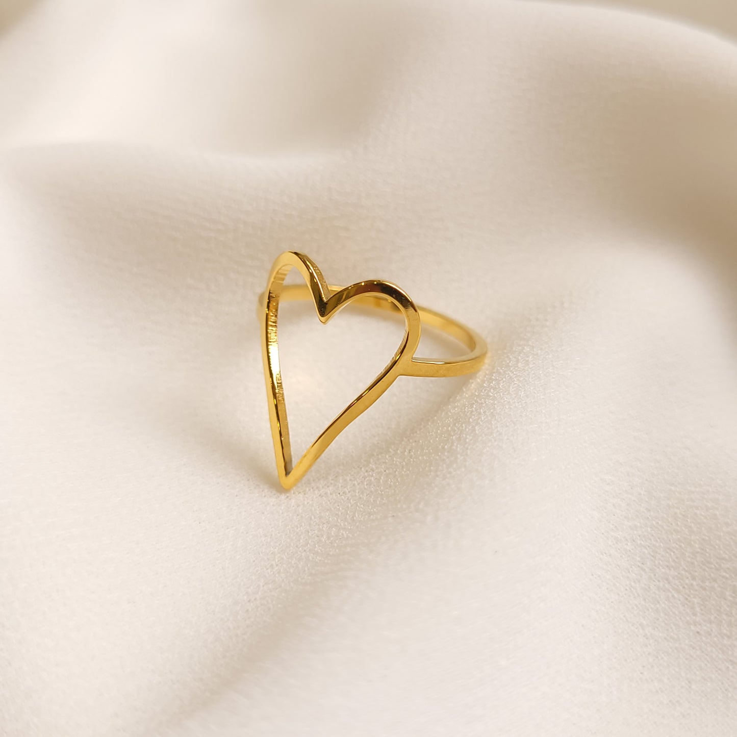 Heart Silhouette Ring