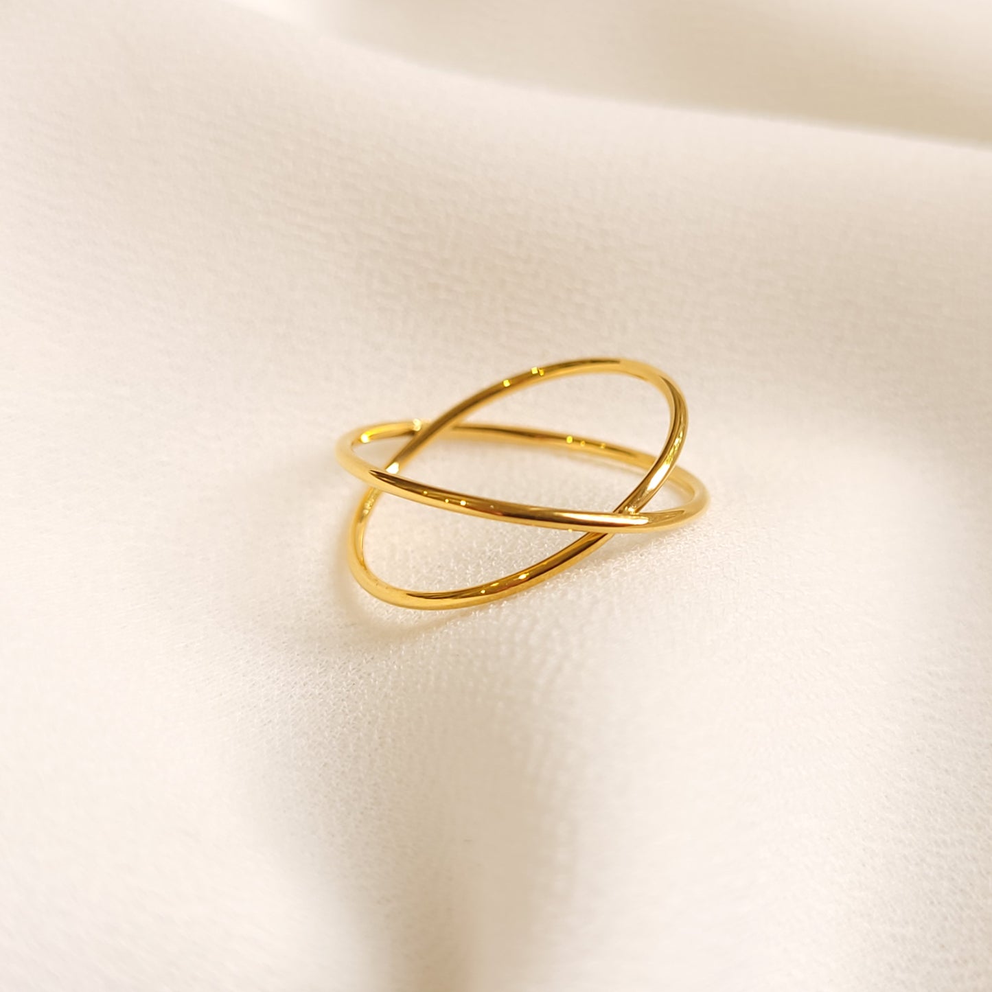 Dainty Criss Cross Ring