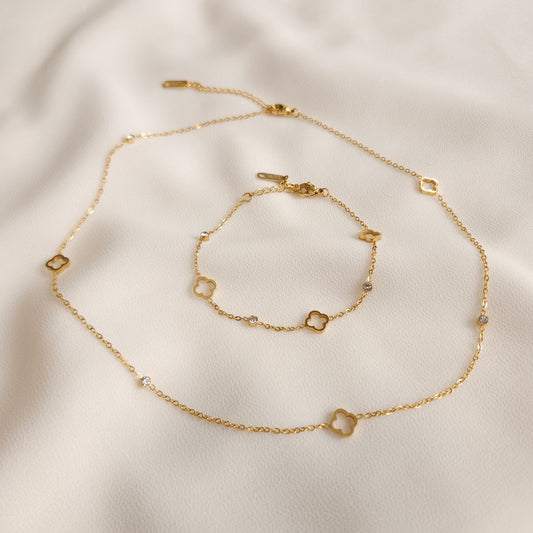 Dainty Clover Set