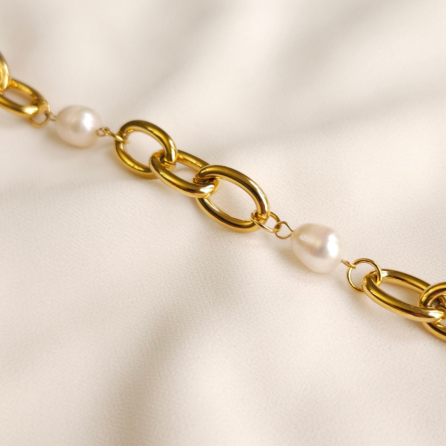 Bold Pearl Chain Bracelet