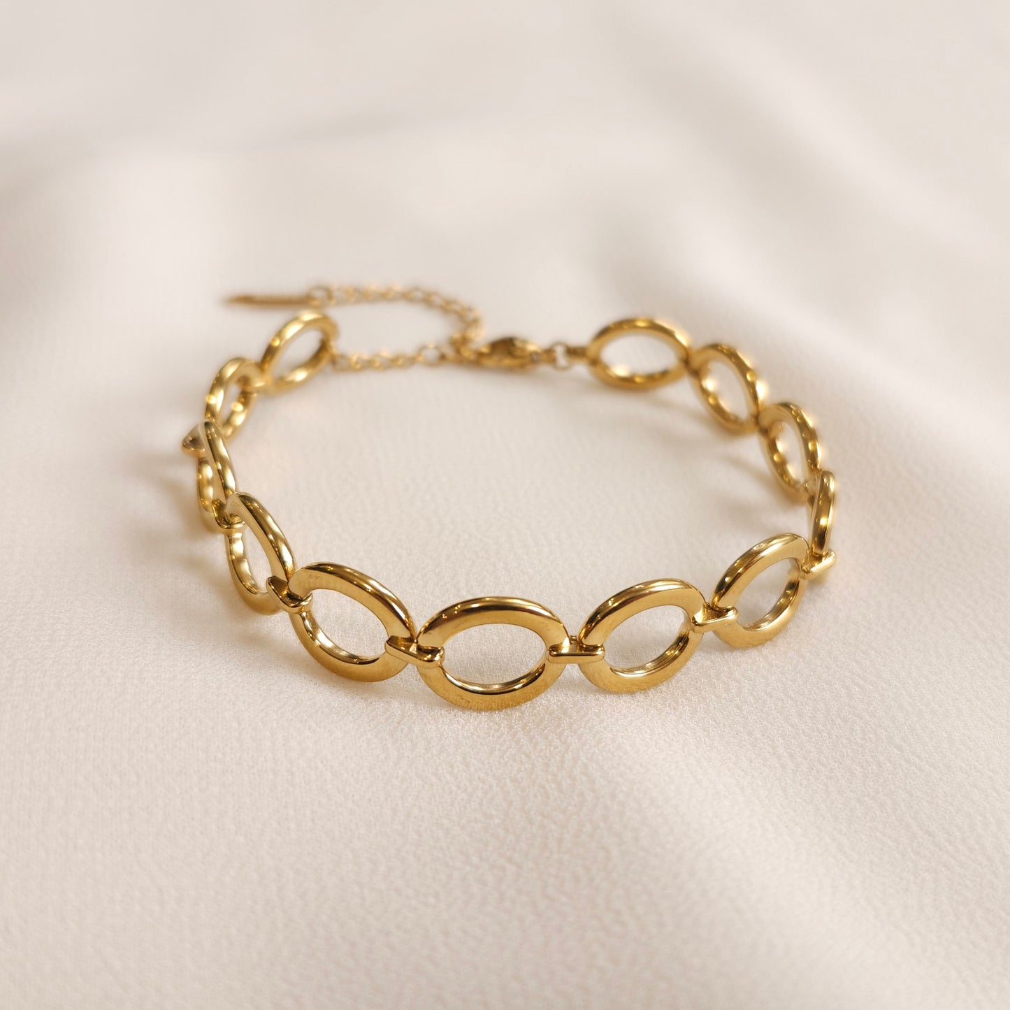 Eternal Link Bracelet