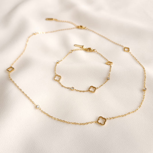Dainty Clover Set