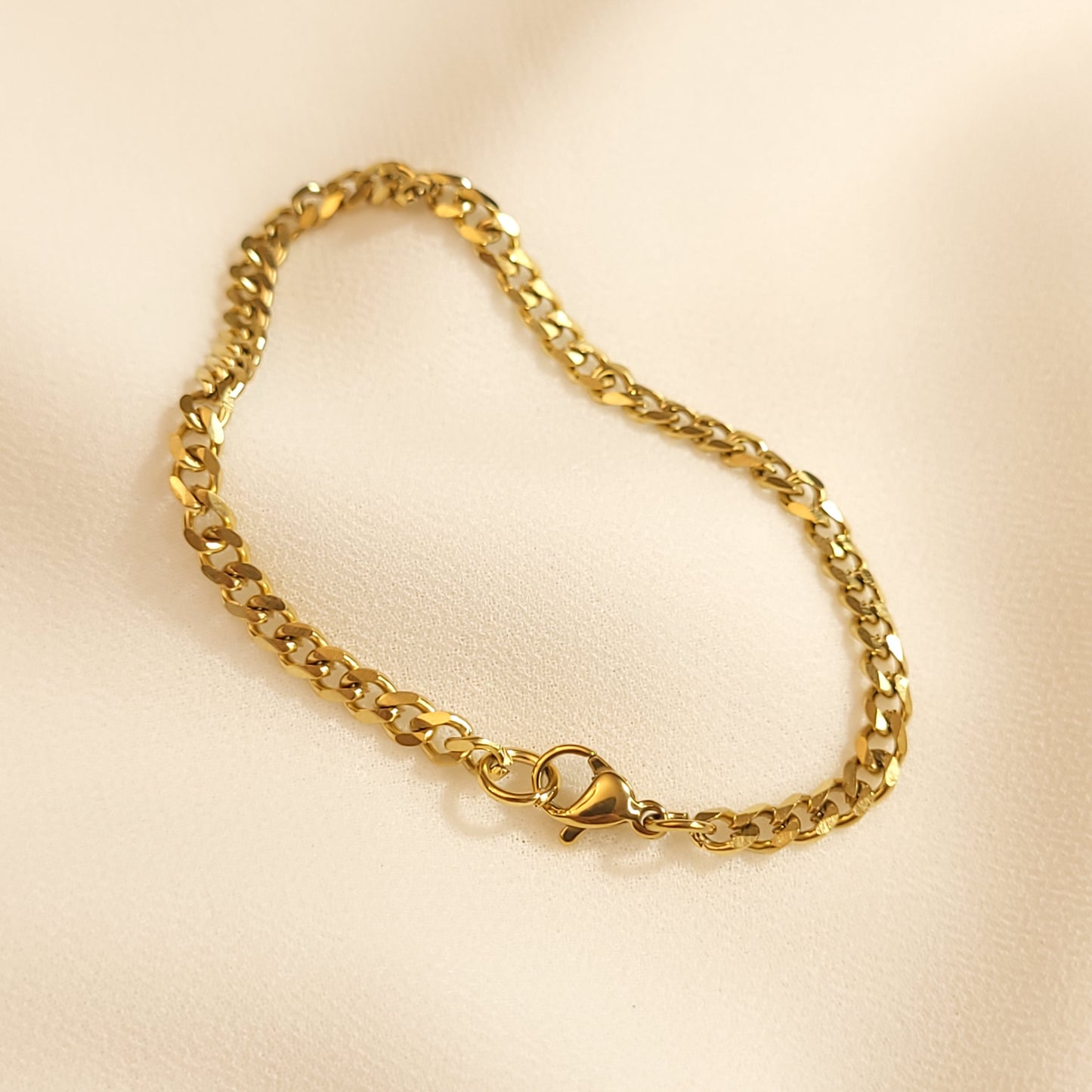 Dainty Cuban Chain Bracelet